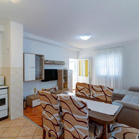 Apartment Marta Сень Экстерьер фото